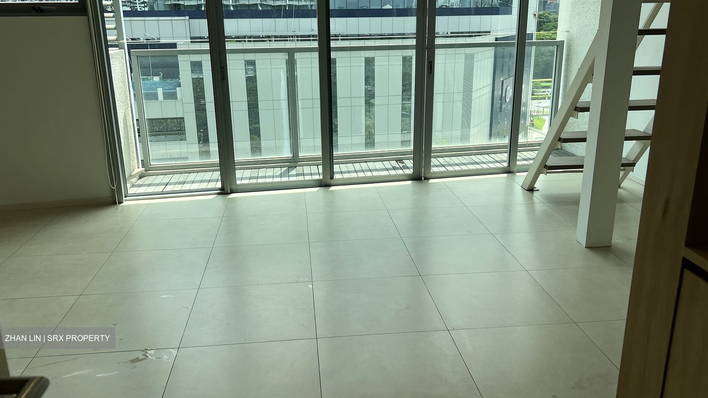 Southbank (D7), Office #562636401
